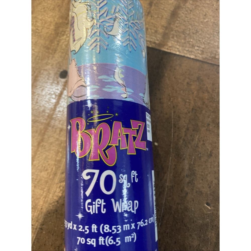 BRATZ Dolls‎ Holiday Christmas Wrapping Paper Roll 70 Sq Ft Gift Wrap Vtg ~ Read - Picture 6 of 11